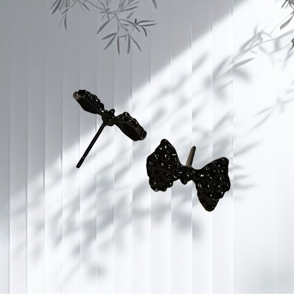 New Exclusively Fancy Vintage Alloy Metal Black Butterfly Bow Stud Earrings - Picture 2 of 7